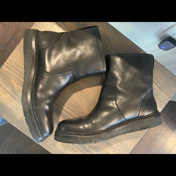 Beautiful & warm authentic Coach men dress boots. - Picture 2 of 4